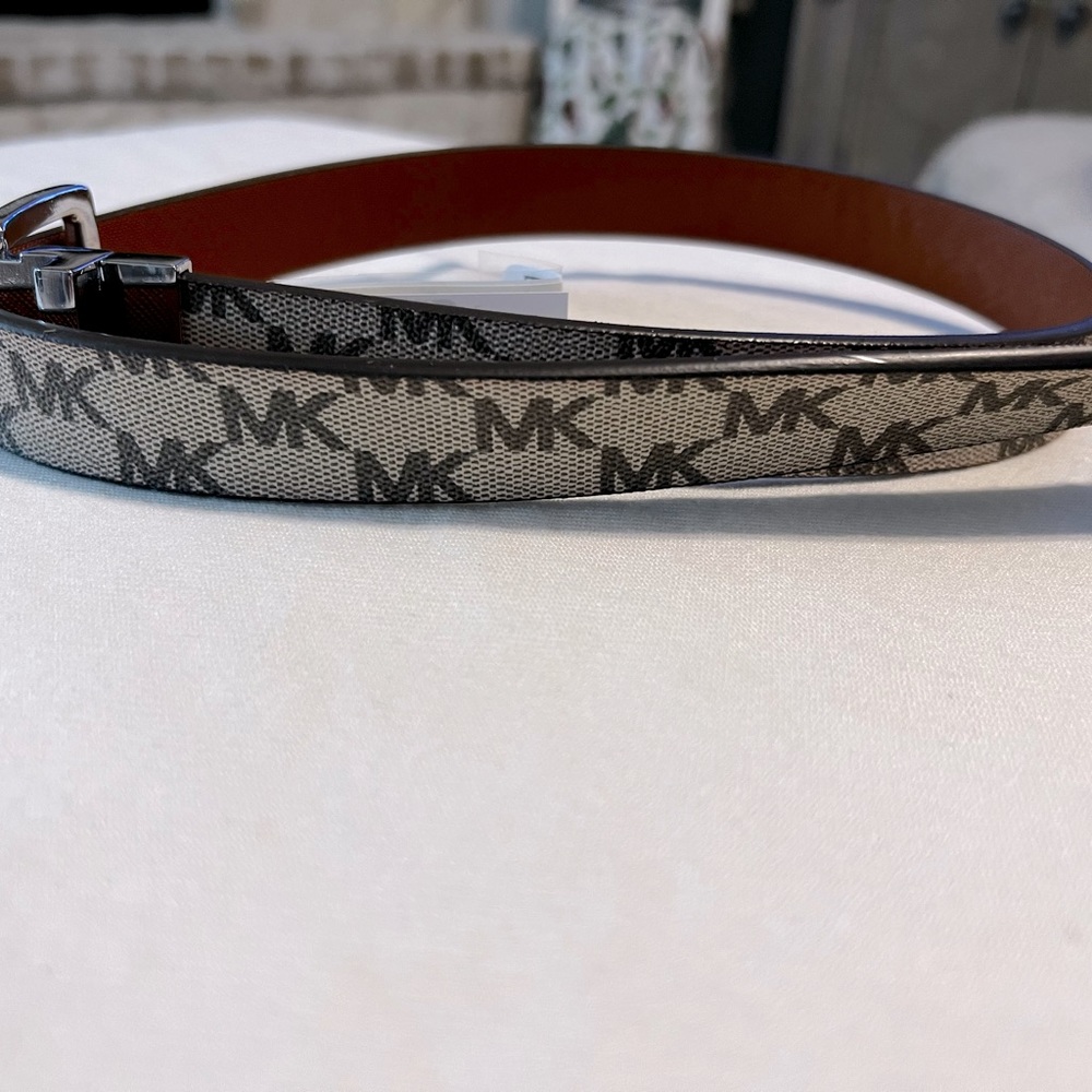 Michael Kors XL twist reversible belt